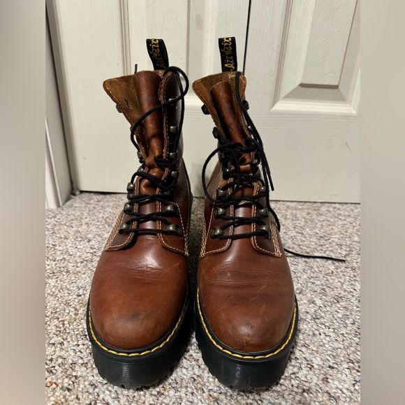 Doc martens Leona discontinued butterscotch color - Picture 3 of 6